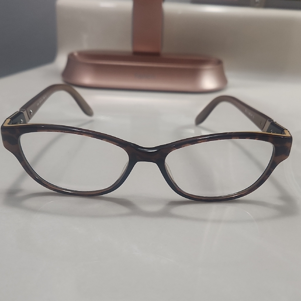 Elegant Tortoise Shell Women's Glasses